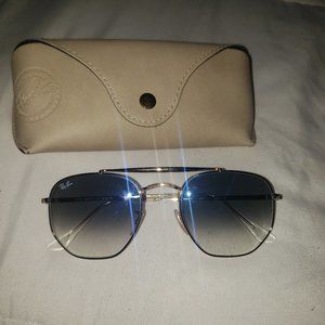 Gold Ray-Ban Aviator Classic Blue tint